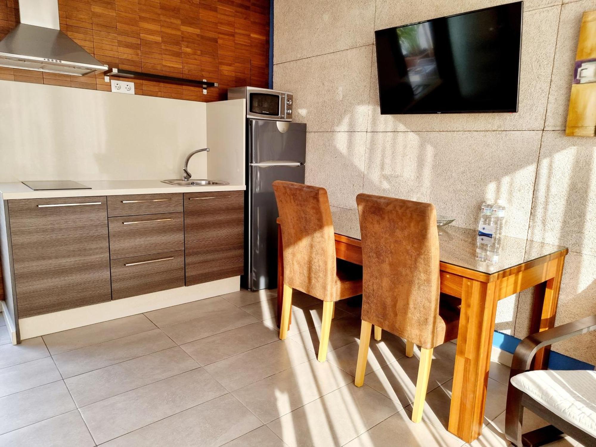 Apartamentos El Arrecife Коніль-де-ла-Фронтера Екстер'єр фото