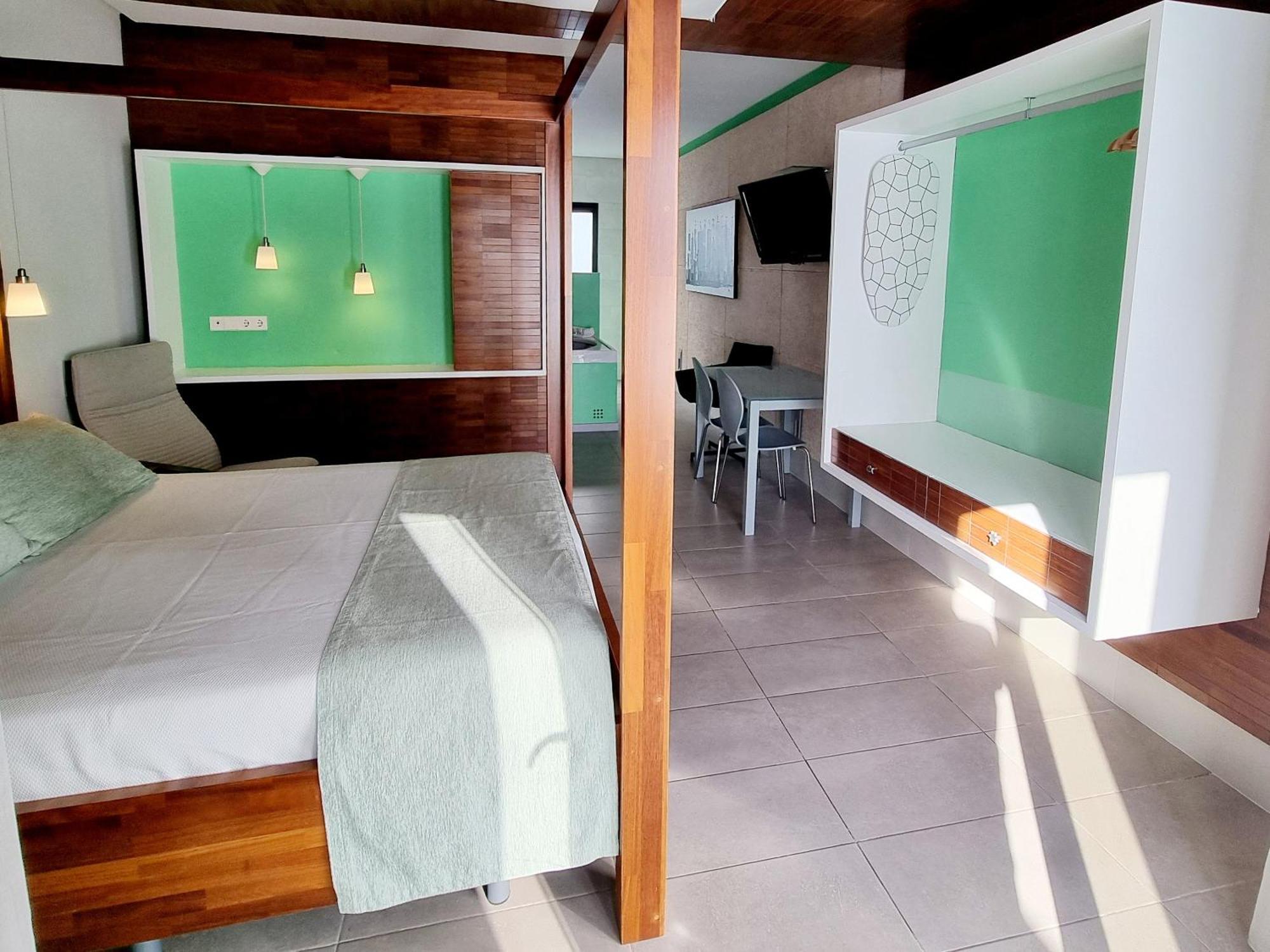 Apartamentos El Arrecife Коніль-де-ла-Фронтера Екстер'єр фото